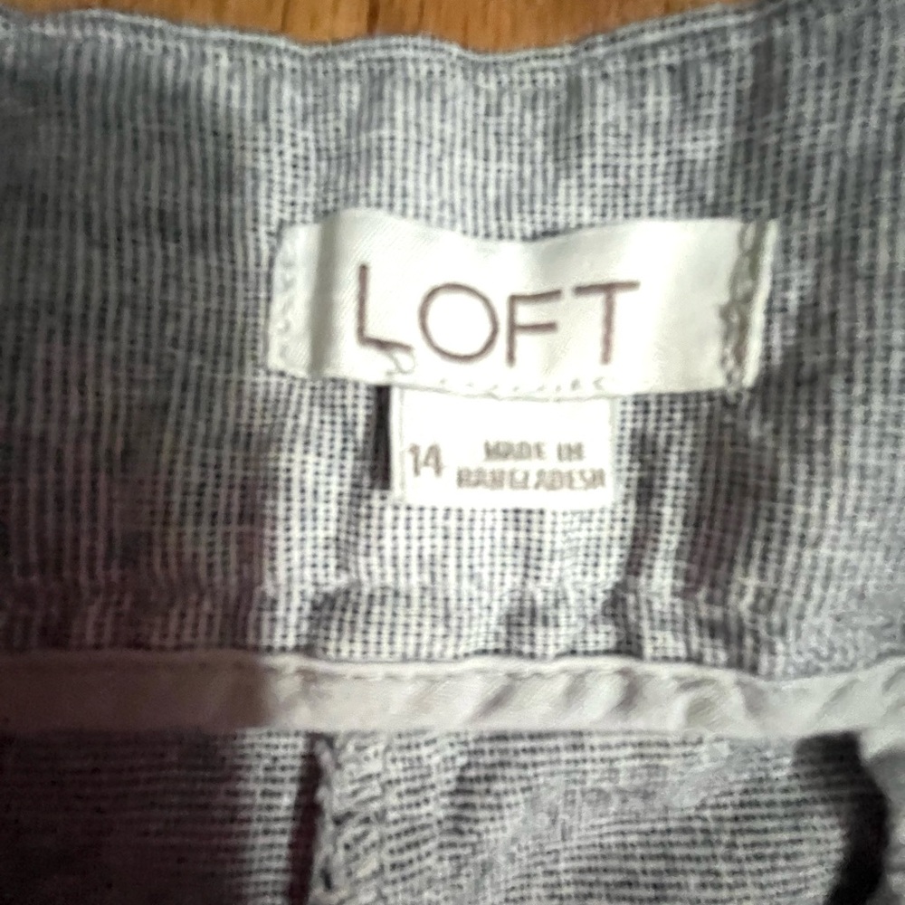 LOFT Ruffle Short - Picture 4 of 7